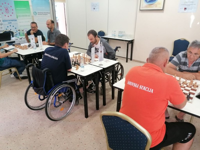 U Nemu održan šahovski turnir za oboljele od distrofije 3